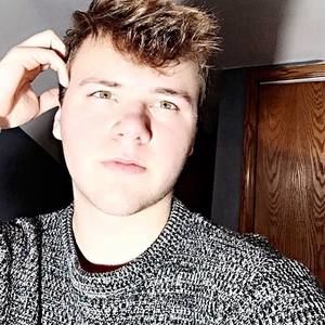 Meet your Posher, Andrew